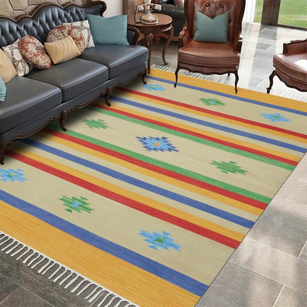Kilim style accent rug living room